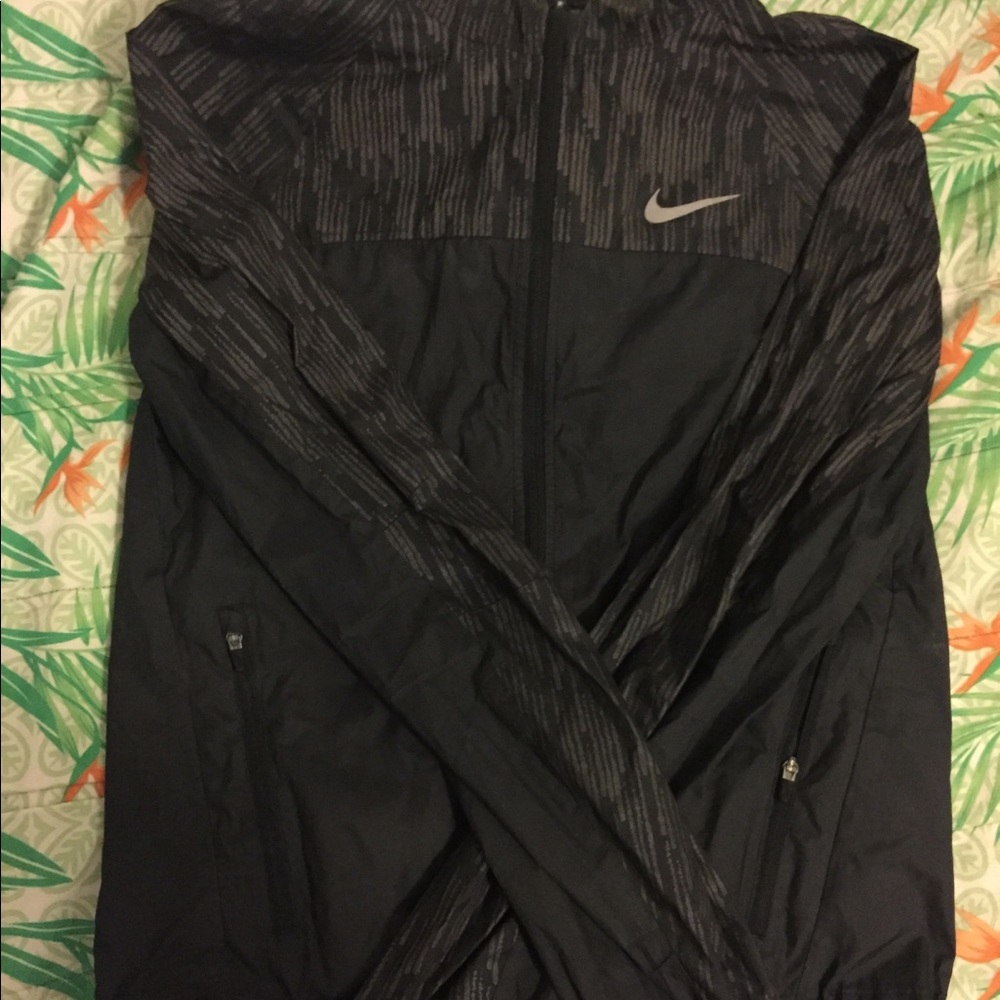 Nike windbreaker